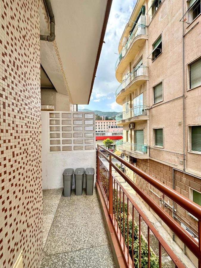 Hostdomus - Casa Corallo Alassio Esterno foto